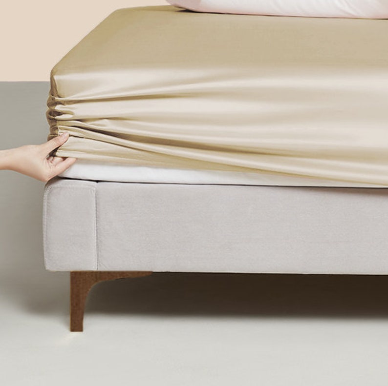 Newly Upgraded Silk Material 26 Momme Mulberry Silk 4-Piece Bedding Set - Custom Fabric with Fragrant Atmosphere - Silk Duvet Cover/Fitted Sheet/2 Pillowcases