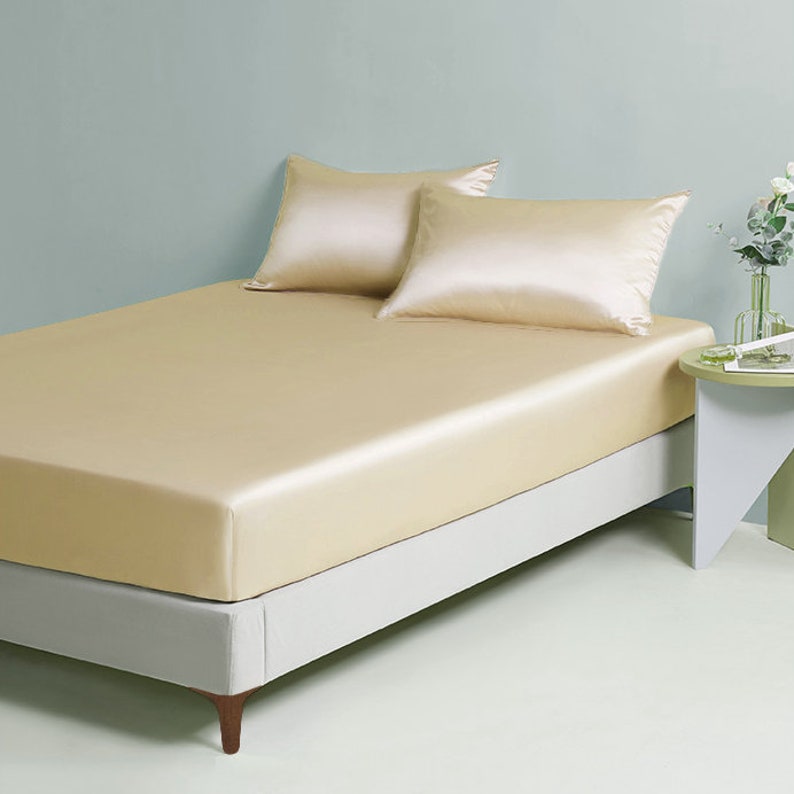 Newly Upgraded Silk Material 26 Momme Mulberry Silk 4-Piece Bedding Set - Custom Fabric with Fragrant Atmosphere - Silk Duvet Cover/Fitted Sheet/2 Pillowcases